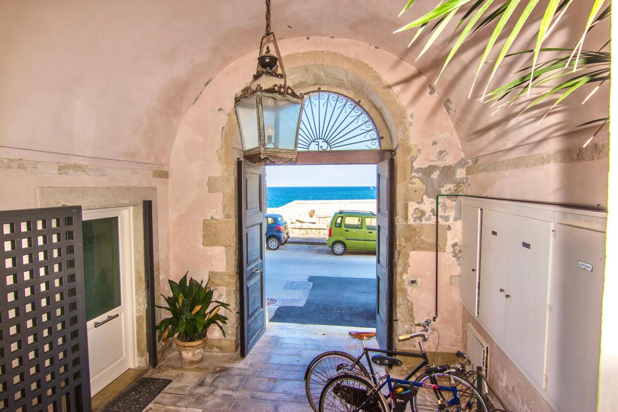 Casa Alice Lungomare Levante - Ortigia Apartment Syracuse Exterior photo